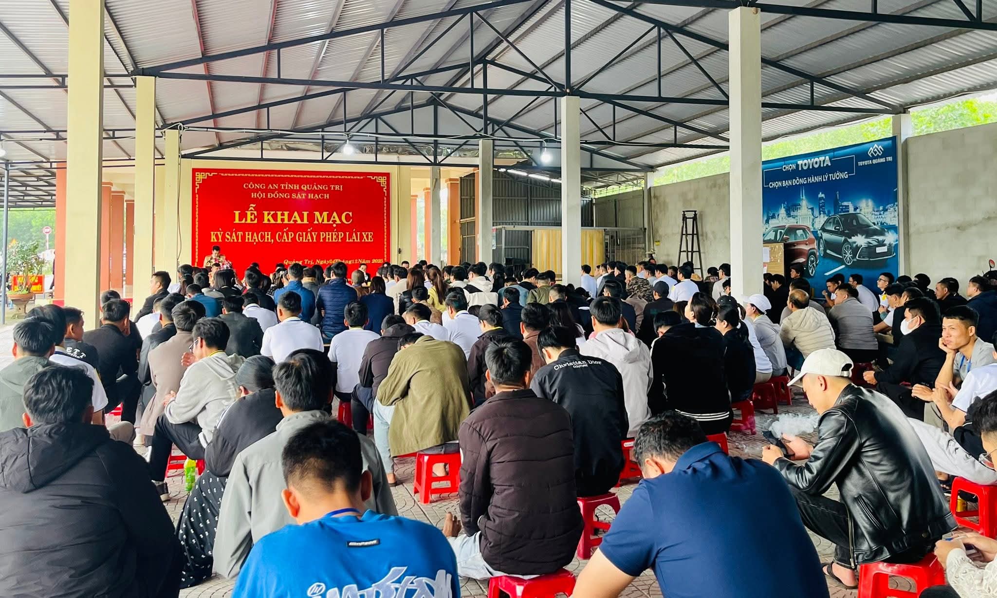 Sân sát hạch Mạnh Linh